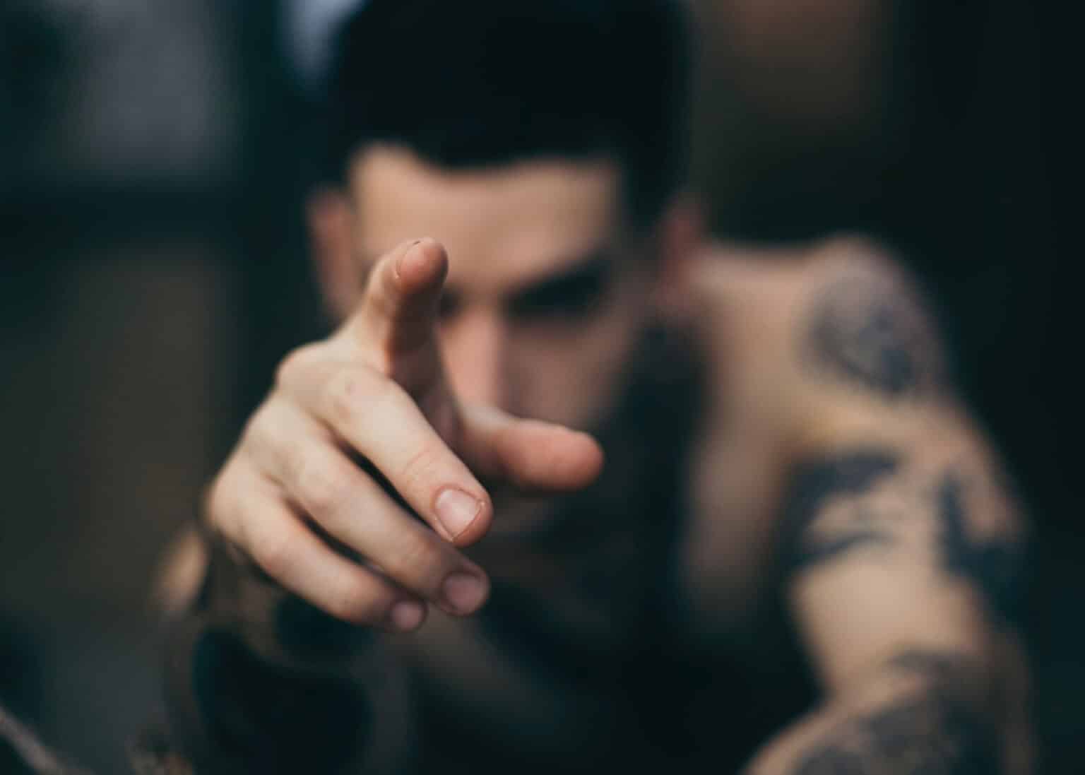 10 Types of Guys to Avoid (Based on My Personal Mistakes) » GoDates