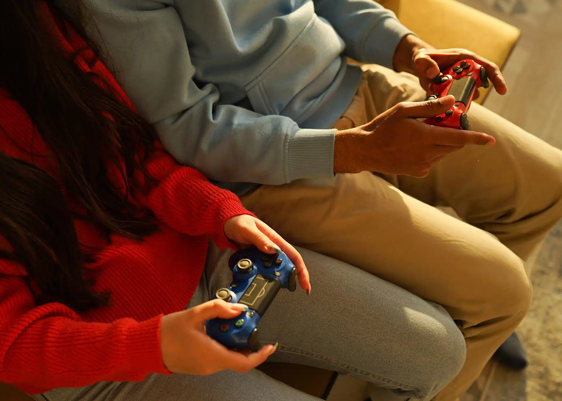 girl and guy gaming