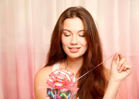 romantic birthday gifts for girlfriend